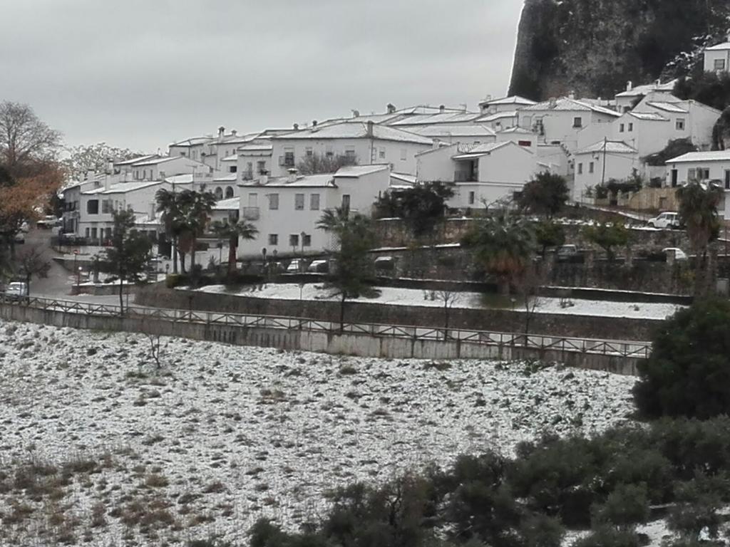 Casas Azahar-Alucema Casa de hóspedes Zahara De La Sierra Exterior foto